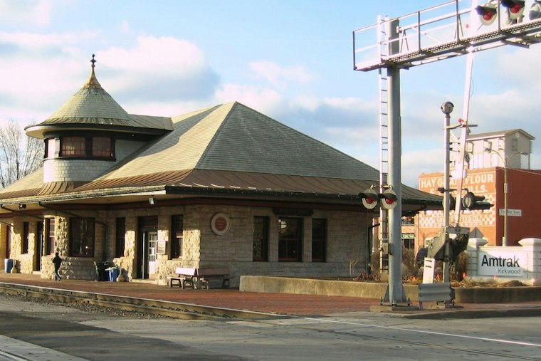 Kirkwood-Webster Turkey Day Run Reroutes Course for Train Station Work