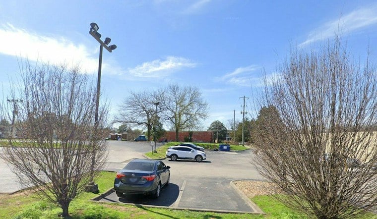Knoxville Basks In One Last Warm Day Before Soaking, Windy Weekend
