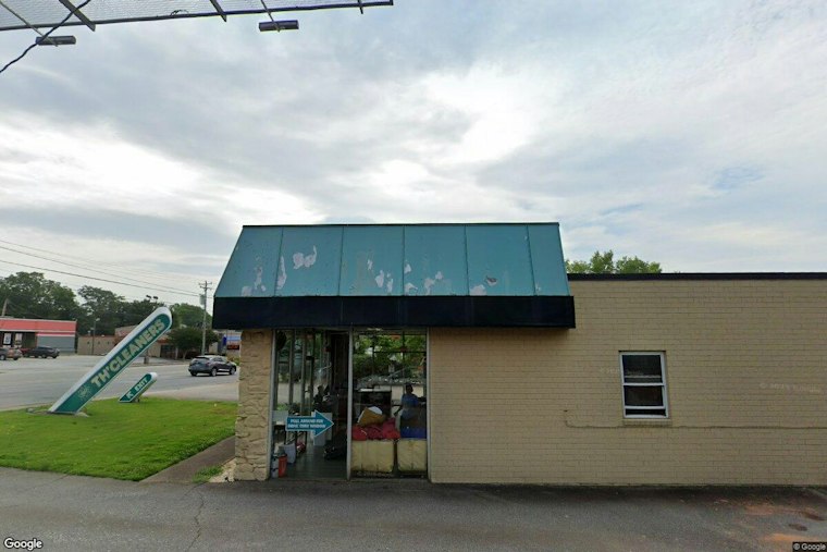 Kudzu Bakery Swaps Dry Cleaner for Pies on Greenville's Laurens Road