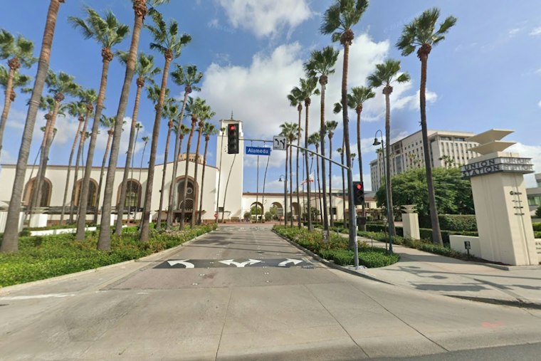 L.A.-to-Anaheim Bullet Train Plan Keeps 8 At-Grade Crossings as Costs Mount