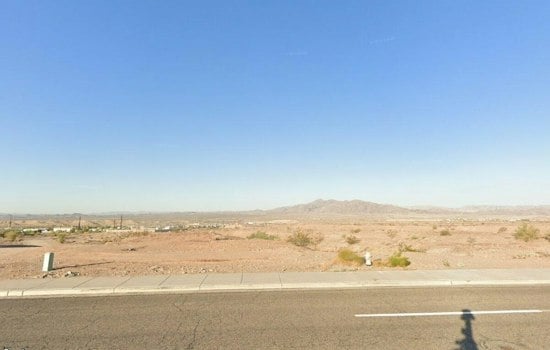 Lake Havasu's Barn Caves Pairs RV Garages With Homes, 43K-Square-Foot Gym