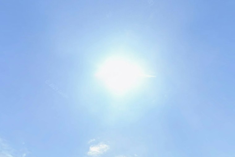 Lakefront Reprieve: Milwaukee’s Sunny 60s Roll On Through Weekend Before Rain Sneaks Back