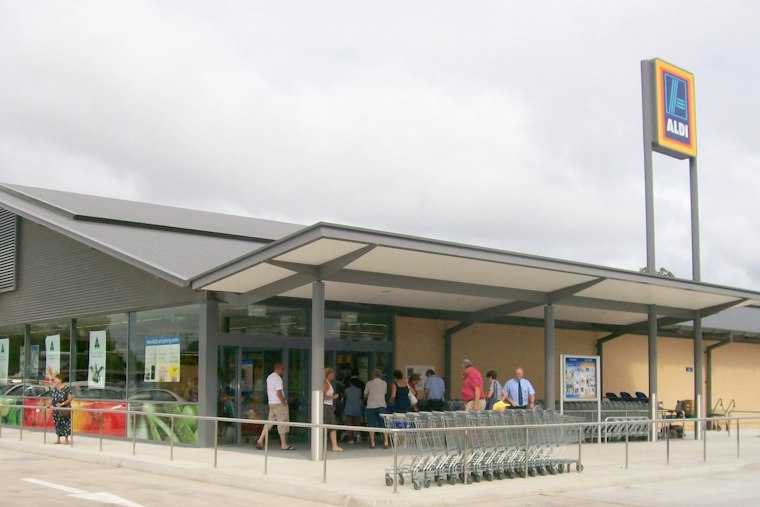 Lansing's New ALDI Opens Oct. 15 on Lake Lansing Road With Golden Tickets