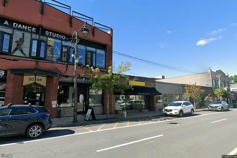 Larchmont Gets Its Own Tiny Mess Club, Sticky Fingers and All