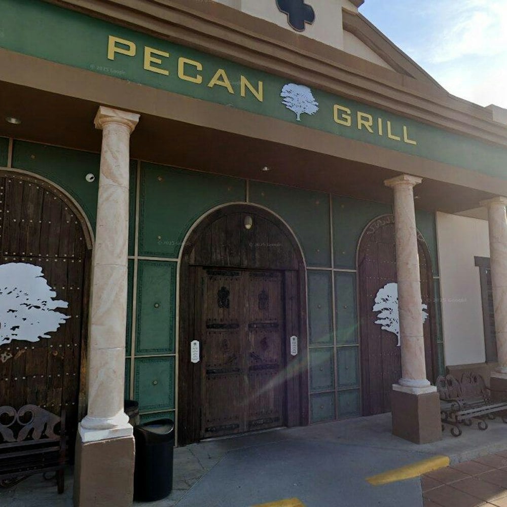 Las Cruces Loses 17-Year-Old Pecan Grill Brewpub as LongHorn Steakhouse Moves In