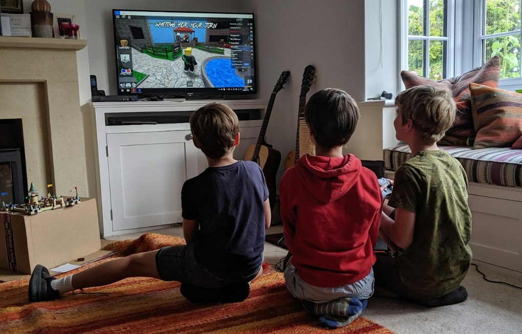 Las Vegas Parents Sue Roblox After Predator Sent 9-Year-Old Explicit Photos for Years