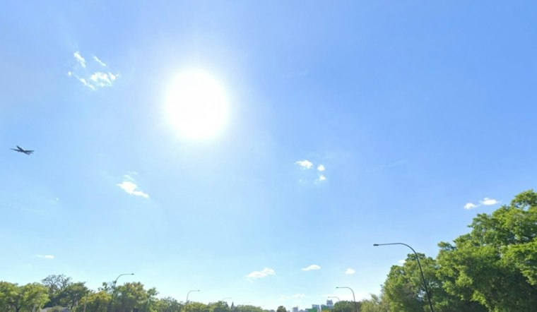 Last Rays in Orlando: One More Sunny Day Before Weekend Storms and 40 MPH Winds Slam Coast