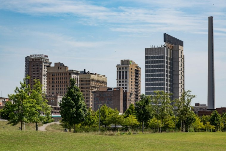 Sunny Weather in Birmingham Before Isaias Slams Magic City With Fierce Winds, Flood Risk
