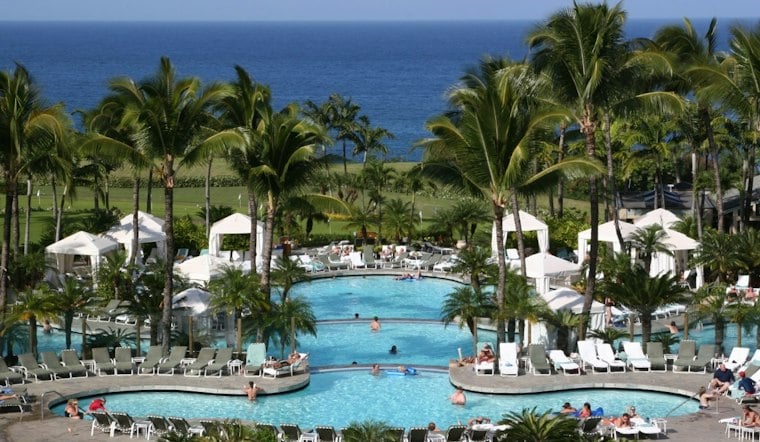 Lauren Daigle, Brett Young Headline Maui Songwriters Festival's 12th Year at Kapalua