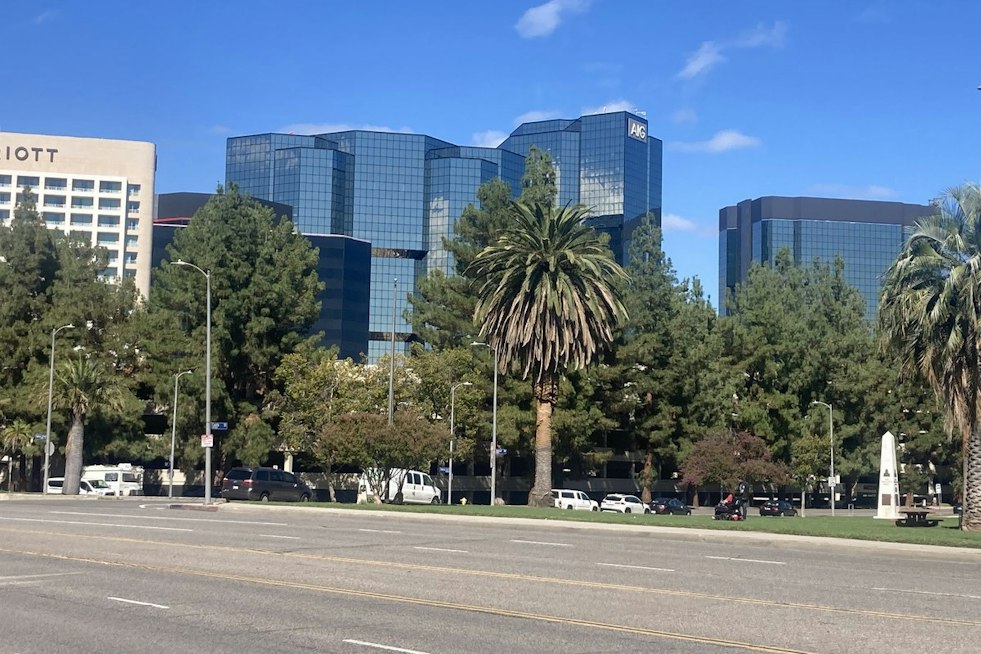 LAUSD Advances 600 Affordable Units for Teachers in Woodland Hills, West Hollywood