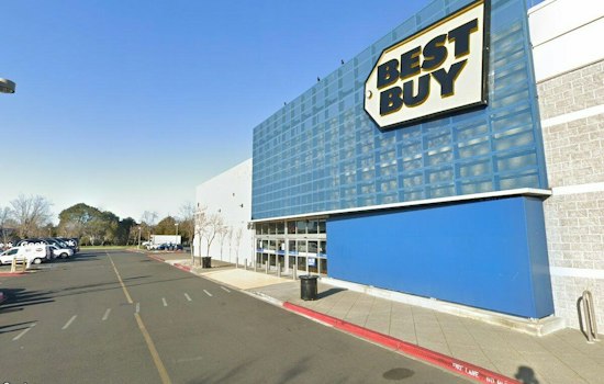 Lee's Summit Puts Police Inside Summit Fair Mall Ahead of Holiday Rush