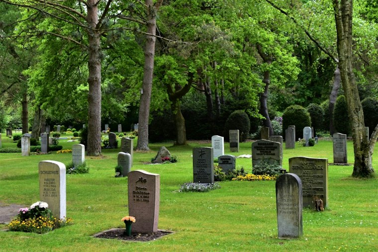 Lincoln Cemetery Plans Oct. 17 Cremated-Remains Placement Event