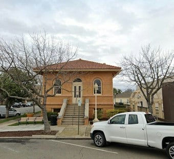 Lincoln's 1909 Carnegie Library Gets 20-Year Lease, Reborn as Clay Arts Hub
