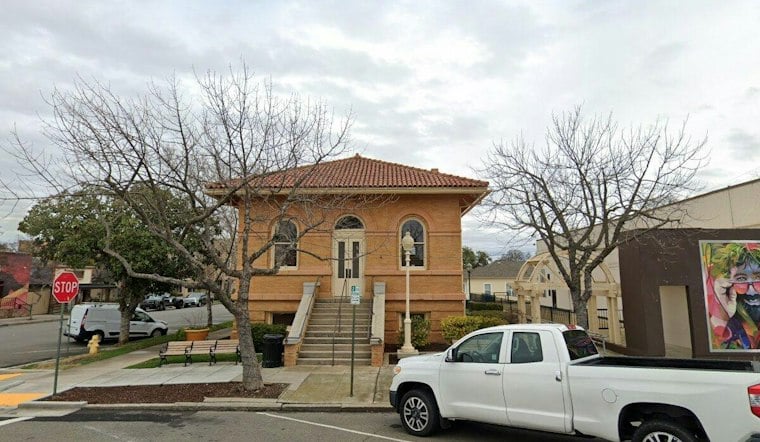 Lincoln's 1909 Carnegie Library Gets 20-Year Lease, Reborn as Clay Arts Hub