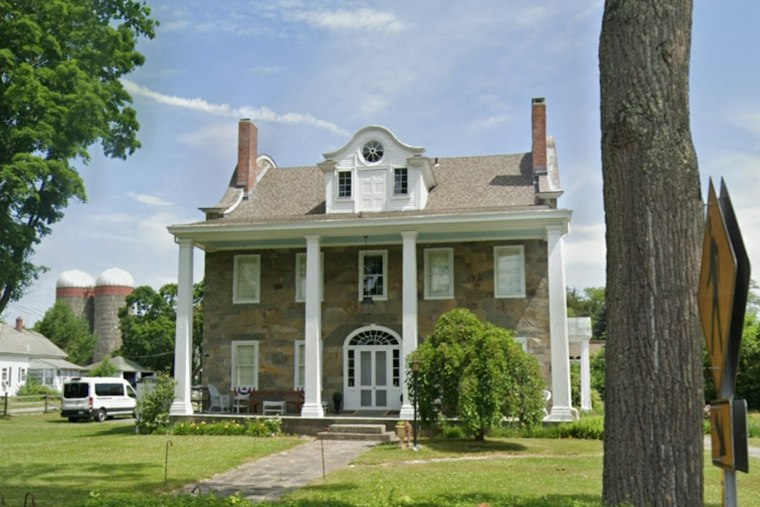 Lincoln's Hearthside House Reenacts an 1873 Death for Victorian Mourning Tours