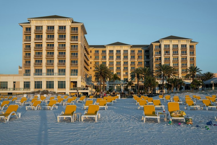 ‘Live With Kelly and Mark’ Plans Clearwater Beach Taping