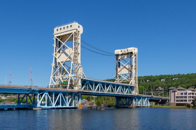 Livingston County Deputies Pull Man From Portage Lake, Perform CPR on Scene