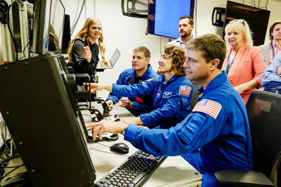Lockheed Martin to Add Up to 1,250 Jobs in Colorado Space Expansion