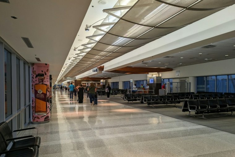 Louisville Lands First International Passenger Flights With Air Canada Toronto Route