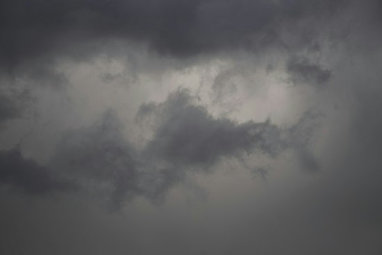 Louisville’s Wild Weather Whiplash: Morning Showers, Frosty Weekend Ahead