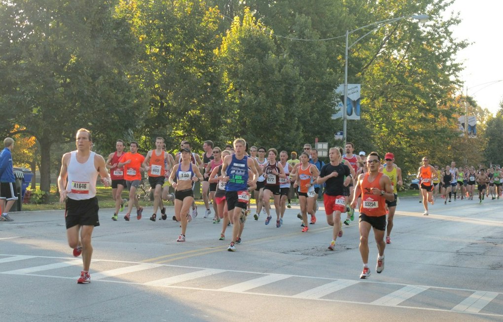 Love Island Alum Elan Bibas Chases 12 Races in 12 Months at Chicago Marathon