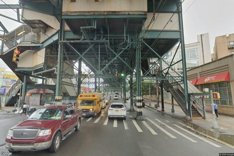 Machete Robber Strips Teen's Sneakers On Bronx No. 2 Train, Decks Good Samaritan