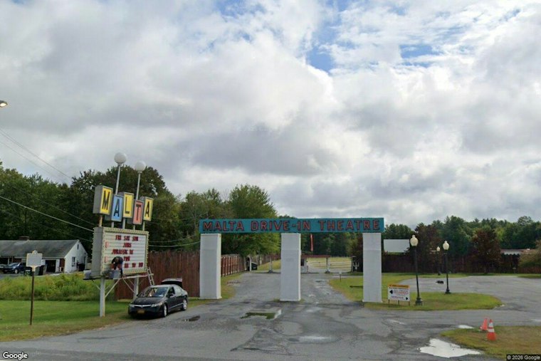 Malta Drive-In Closes 2026 Season With Christmas in October, Santa and Toy Drive