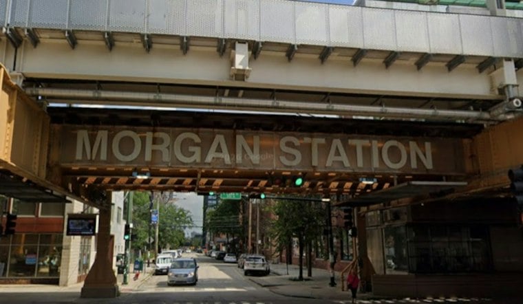 Man Critically Hurt After Falling Onto CTA Tracks in West Loop, Struck by Train