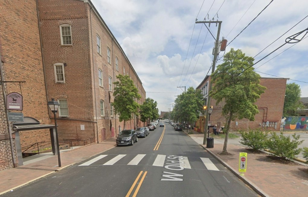 Man Hospitalized After Stabbing On Old Street In Petersburg, Suspect Held