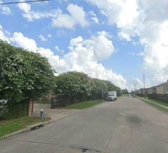 Man in His 40s Shot Dead Outside Southwest Houston Condo Complex