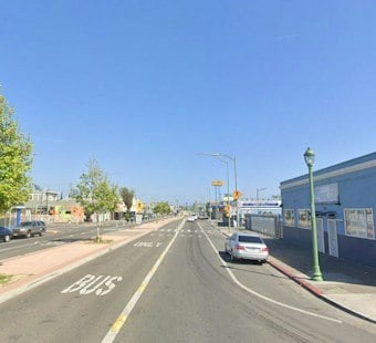 Man in His 50s Gunned Down on Oakland's International Boulevard, No Arrests
