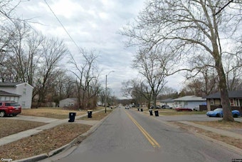 Man in White Van Tries to Lure Kansas City Girl With Candy Near Eastwood Hills