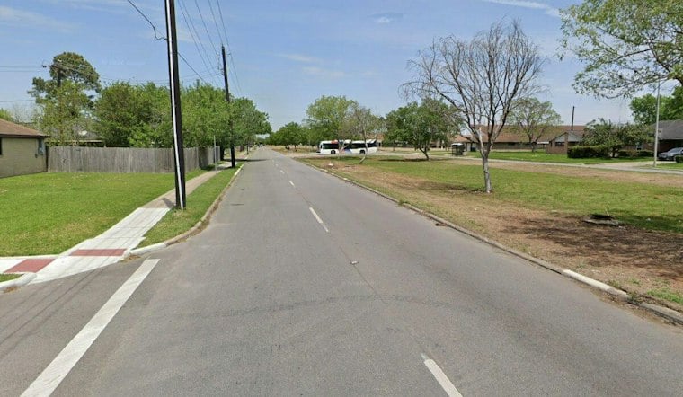 Man Killed in Crash on MLK Blvd in Houston