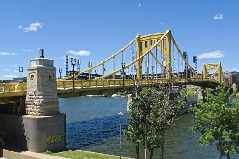 Man Pulled From Allegheny River Near Downtown Bridges Dies at Hospital