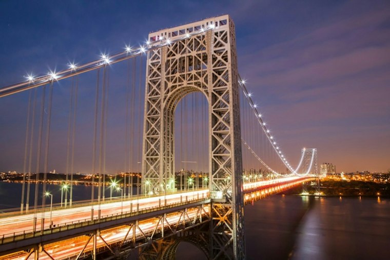 Man Shot on George Washington Bridge, Upper Level Jammed Shut for Hours