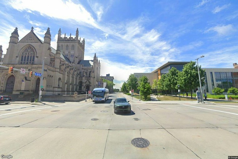 Man Shoves, Hits Woman Outside Cleveland State Building, Flees Toward Prospect