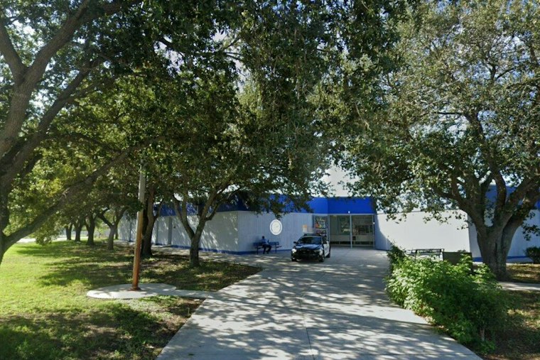 Man Stabbed Multiple Times Near Miami Gardens Elementary School, Police Say