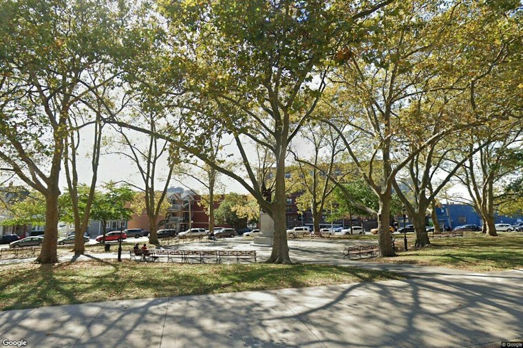 Man Stabbed to Death in Jamaica Estates Park Before Dawn, No Arrests Made