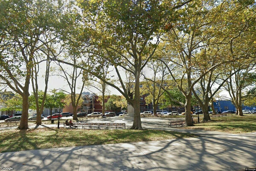 Man Stabbed to Death in Jamaica Estates Park Before Dawn, No Arrests Made