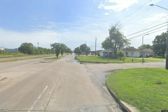 Man, Woman Shot in Neck Outside SE Houston Club After Gunfire Exchange