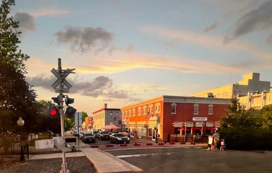 Manassas Fall Jubilee Turns 43, Brings Chainsaw Carving and Cinderella Downtown