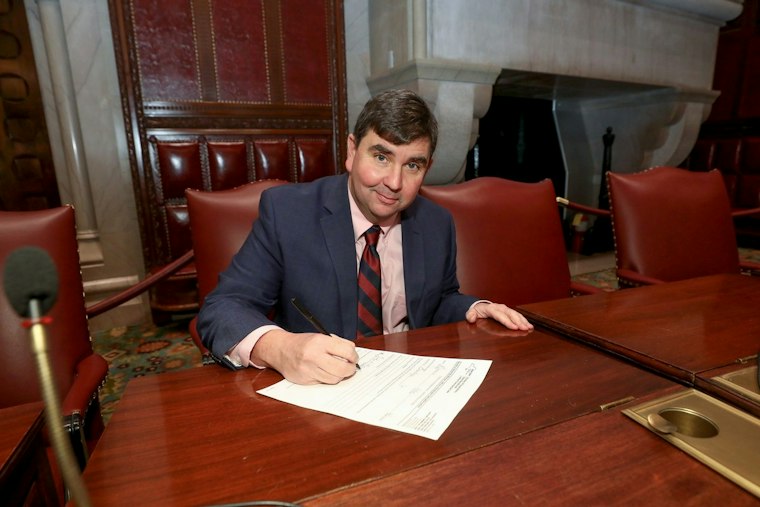 Mannion, Trump-Backed Buller Clash Over Tariffs and ICE in NY-22 Rematch