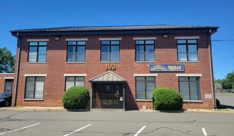 Mark Hamill Records New Lobby Greeting for Plainville's Witch's Dungeon Museum