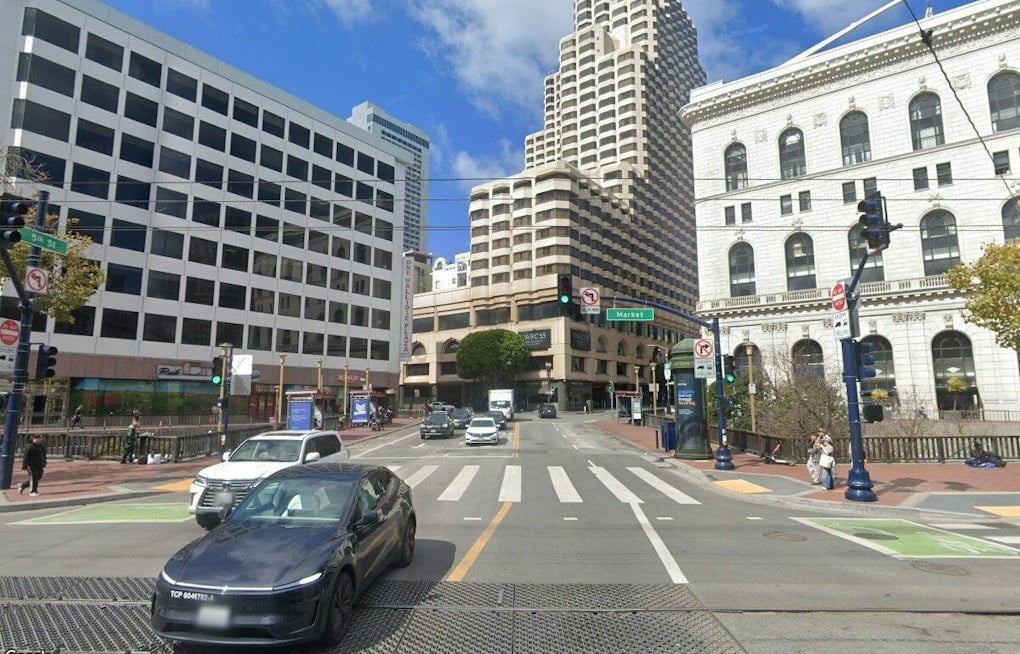 Market Street Hosts One Night of Aerialists, Drag and Free Theater