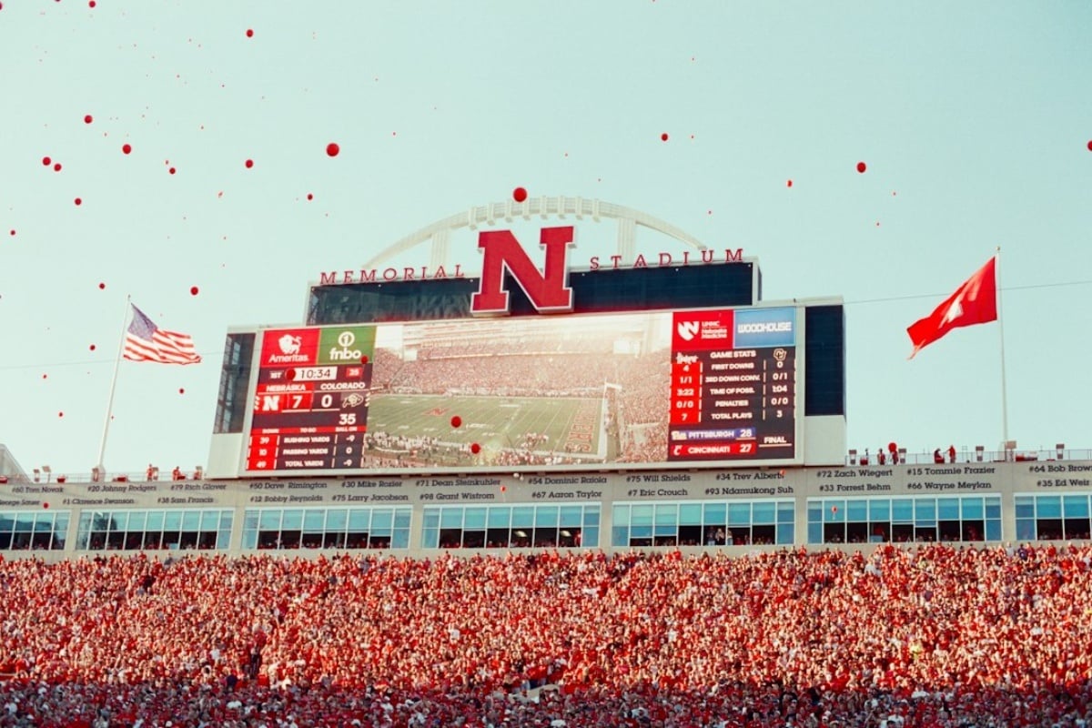 Maryland Dangles Free Tuition to Keep Fans in Seats for Illinois Game