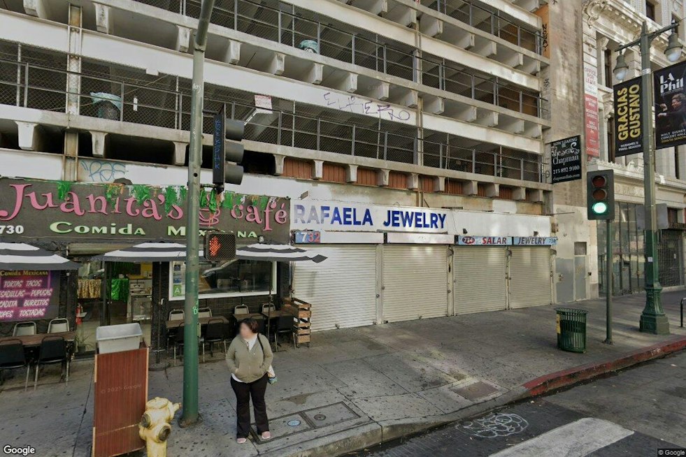 Masked Burglars Ram Van Into Historic DTLA Jewelry Store, Flee Before Police Arrive