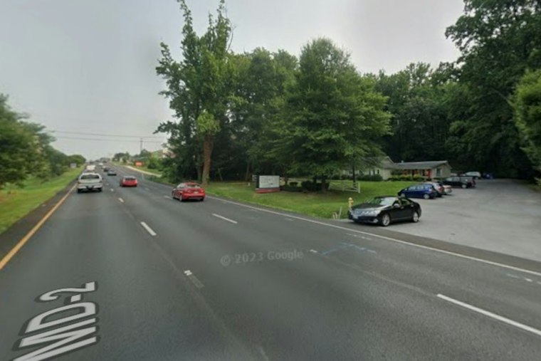 Masked Gunman Robs Arnold Verizon Worker of Wallet, Phone After Closing Shift