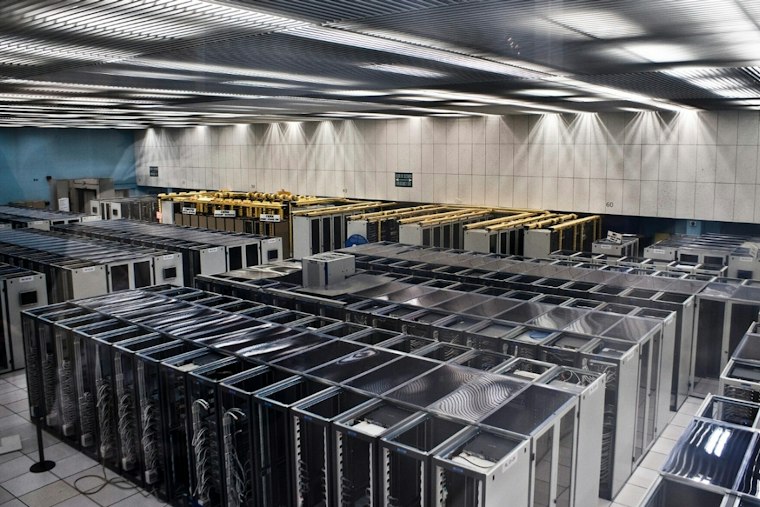 McHenry County Weighs 12-Month Data Center Freeze Amid Water Fears