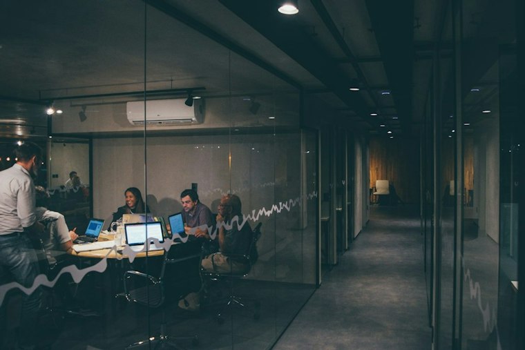 Meet Mike Davis, the AI Sales Coach Training Staff at Expedia, Visa and IBM