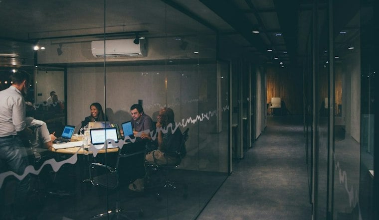 Meet Mike Davis, the AI Sales Coach Training Staff at Expedia, Visa and IBM